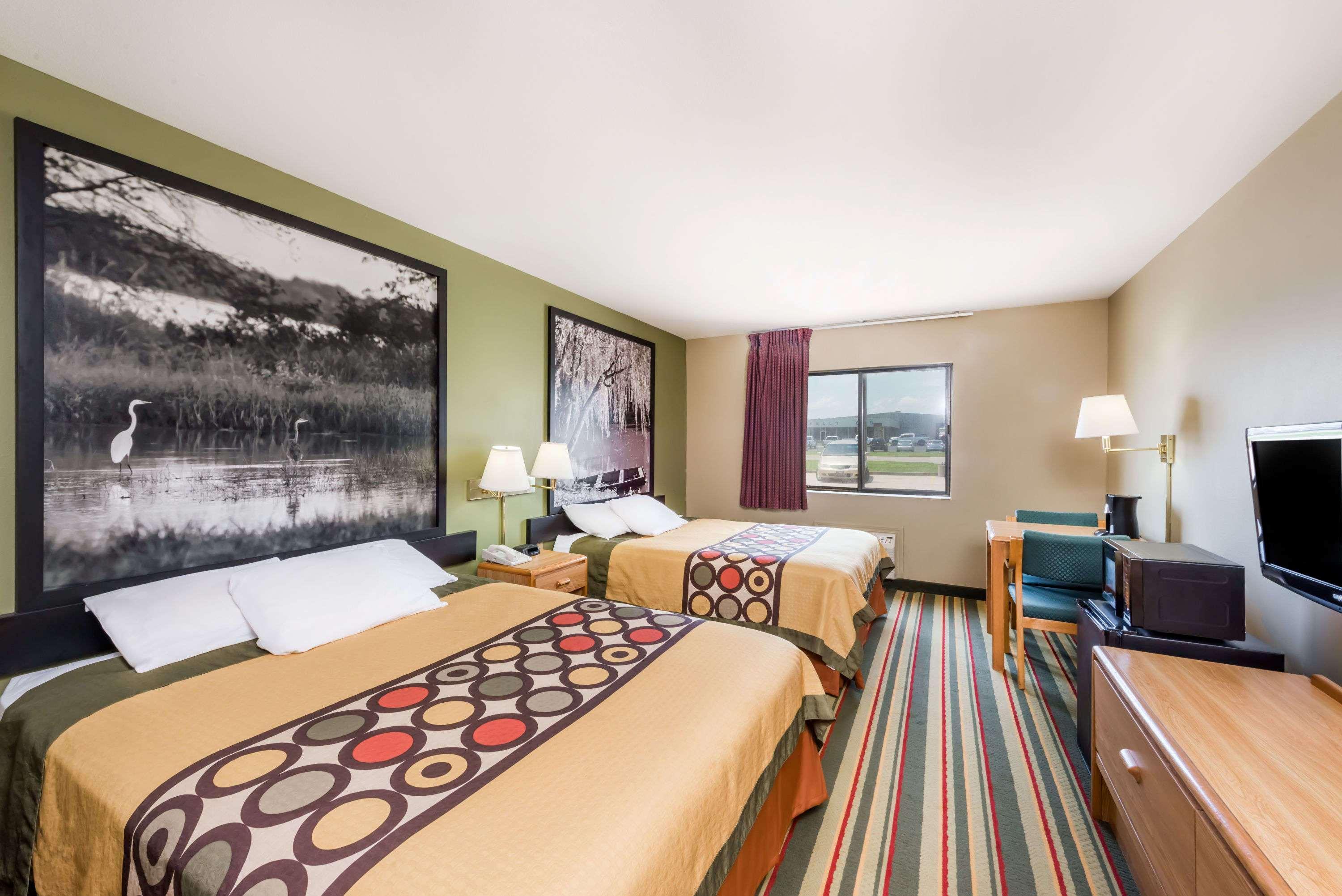 Super 8 By Wyndham Chanute Kültér fotó
