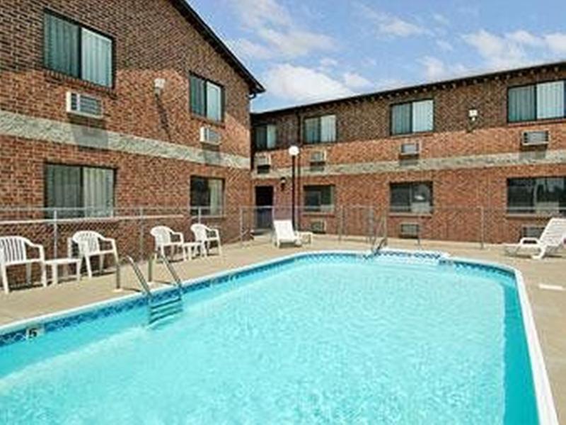 Super 8 By Wyndham Chanute Kültér fotó