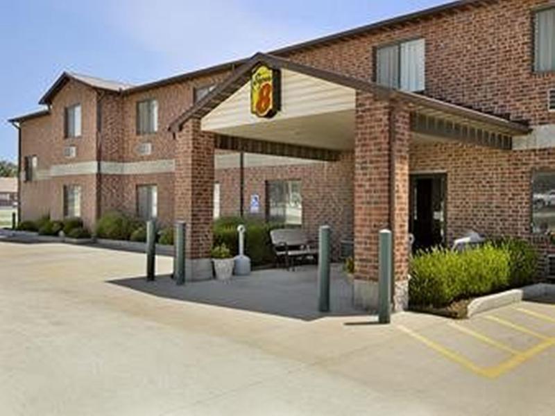 Super 8 By Wyndham Chanute Kültér fotó